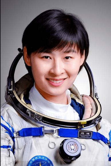 【原创】中国进入太空的十二名航天员