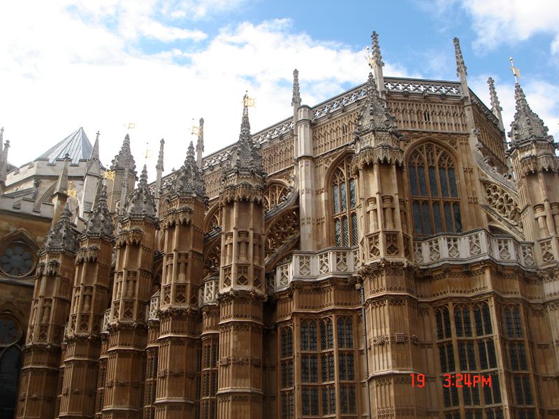 是英国的政治中心,也是19世纪中期英国最主要的哥特式建筑
