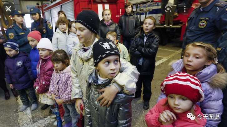 乌克兰儿童难民图片